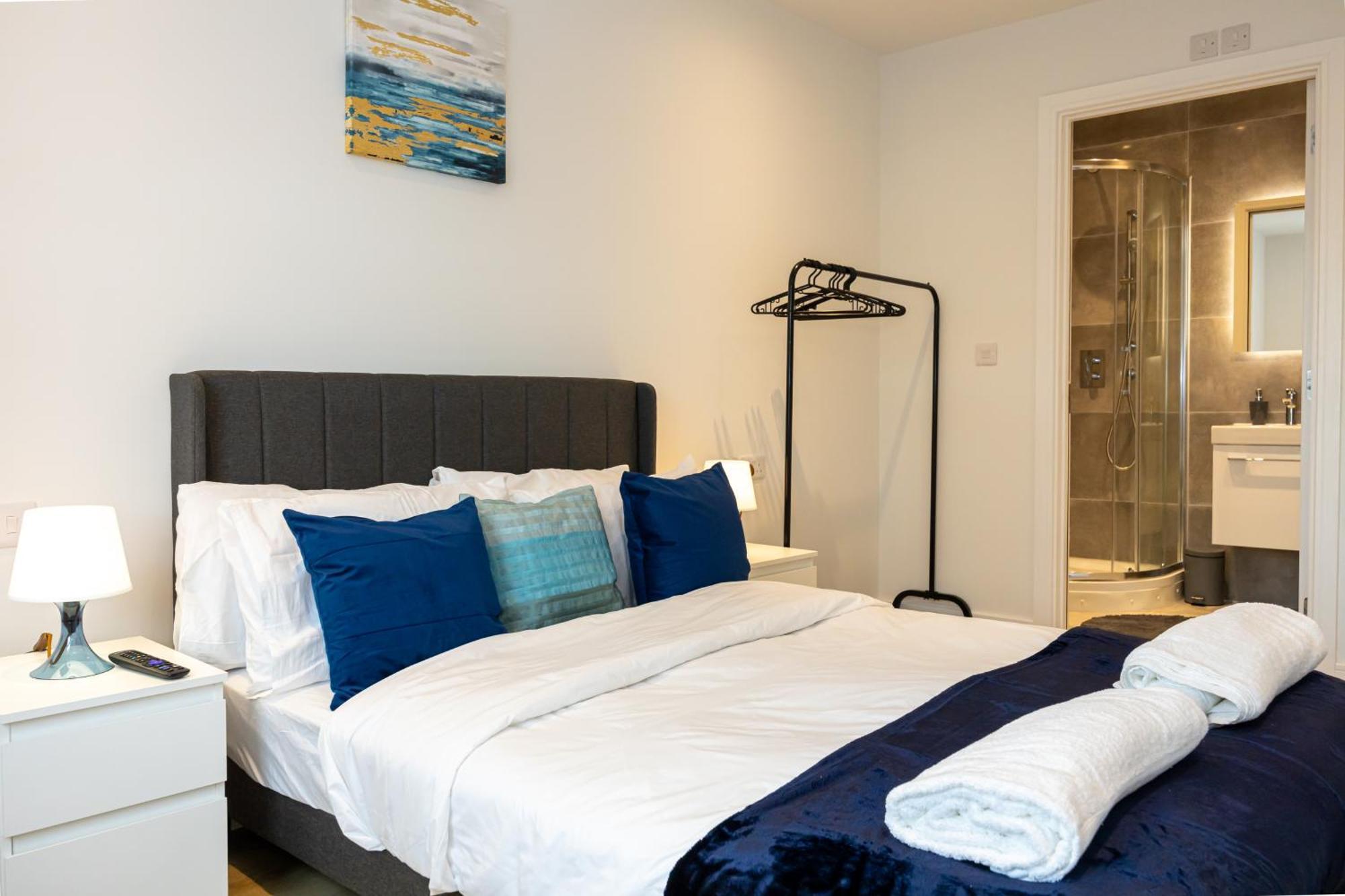 Modern 2 Bed Near Wythenshawe Hospital And Manchester Airport With Parking Bagian luar foto